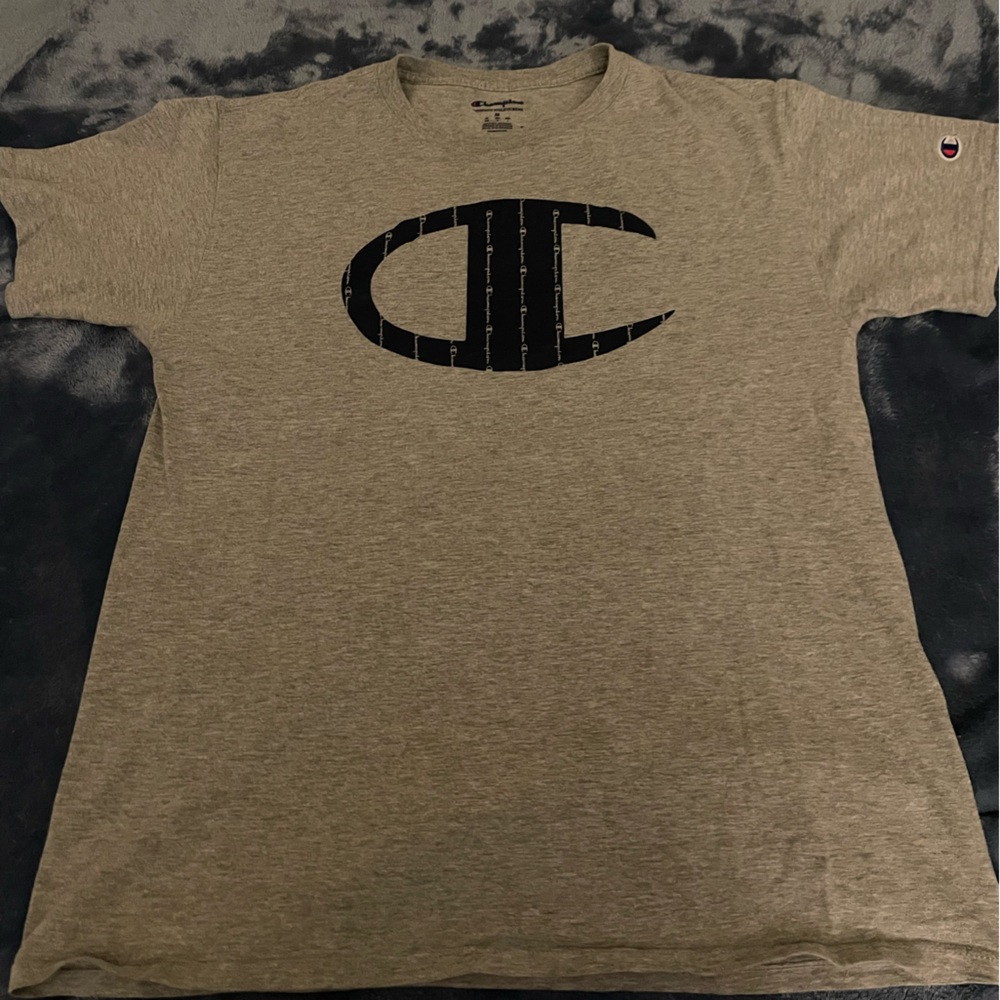 Champion Men’s Medium Tee